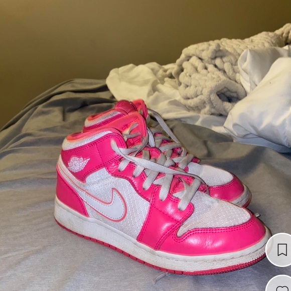 hyper pink jordan one GS - Picture 2 of 3